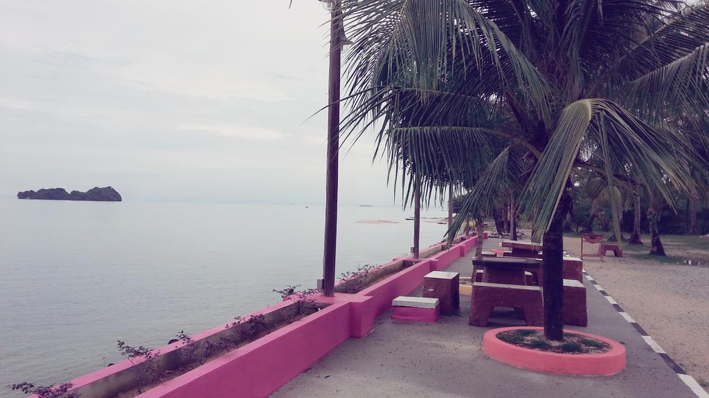 Motel Tanjung Puteri Pasir Hitam Eksteriør bilde