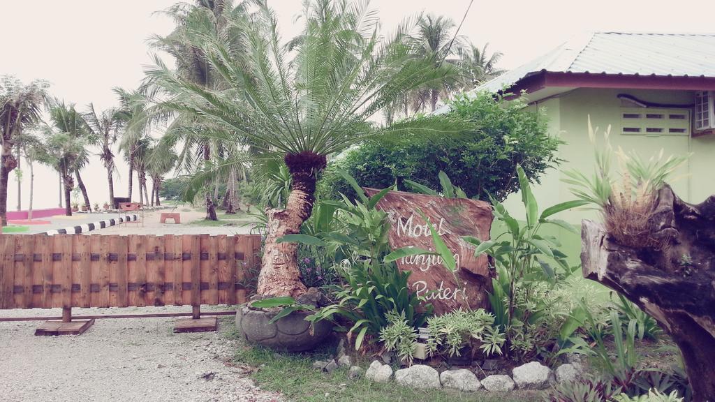 Motel Tanjung Puteri Pasir Hitam Eksteriør bilde